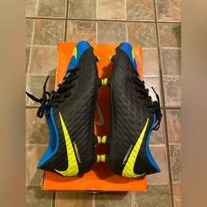 HYPERVENOM PHADE lll FG